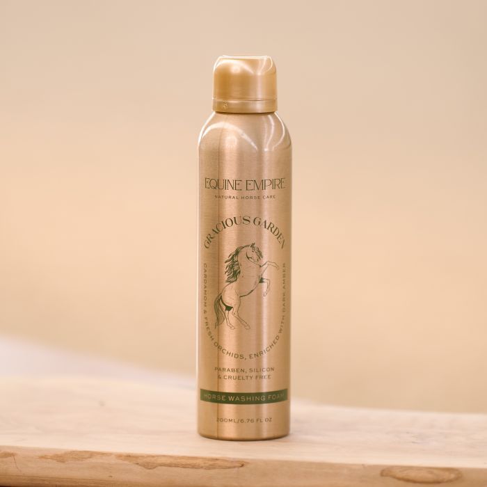 Horse washing foam IRHEquine Empire - 6036 - Sage green Horse washing foam IRHEquine Empire - 6036 - Sage green